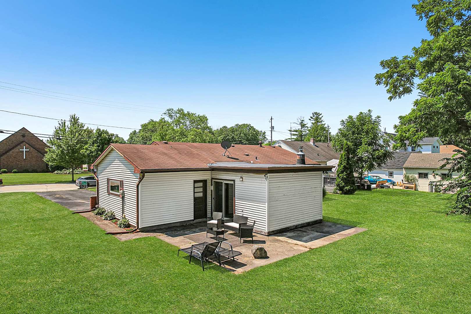 620 E Main Street, Waterford, WI 53185
