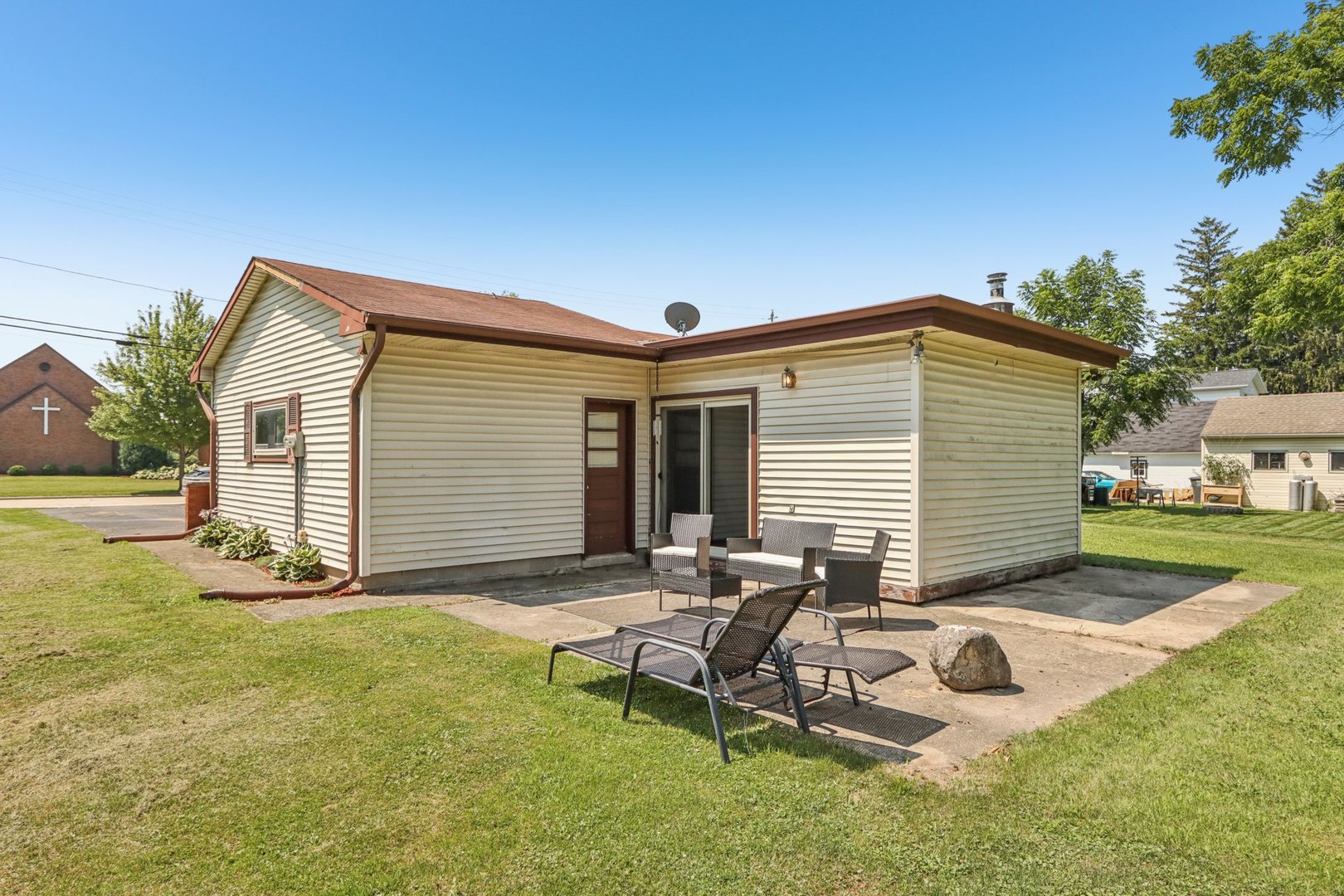 620 E Main Street, Waterford, WI 53185