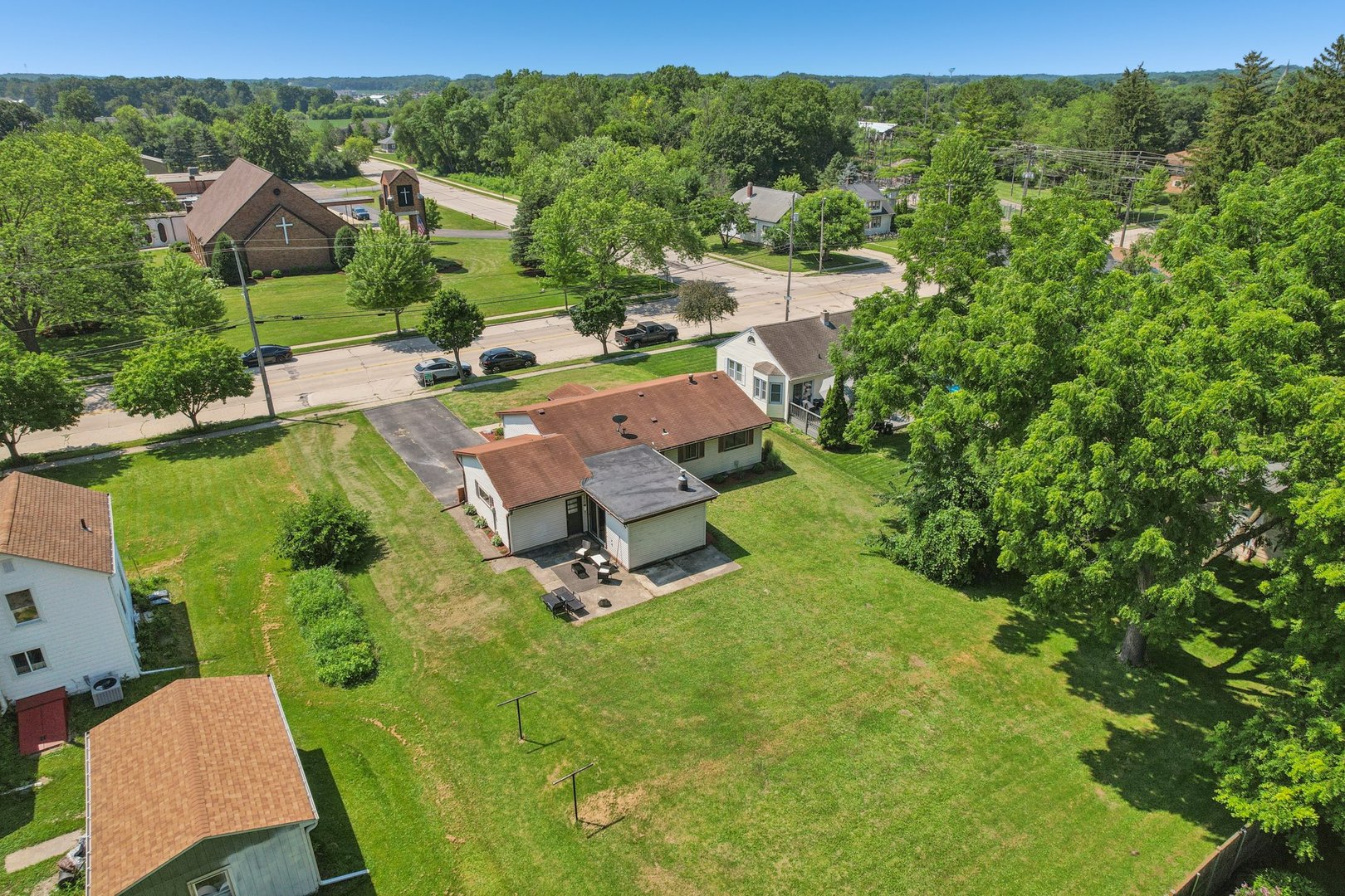 620 E Main Street, Waterford, WI 53185