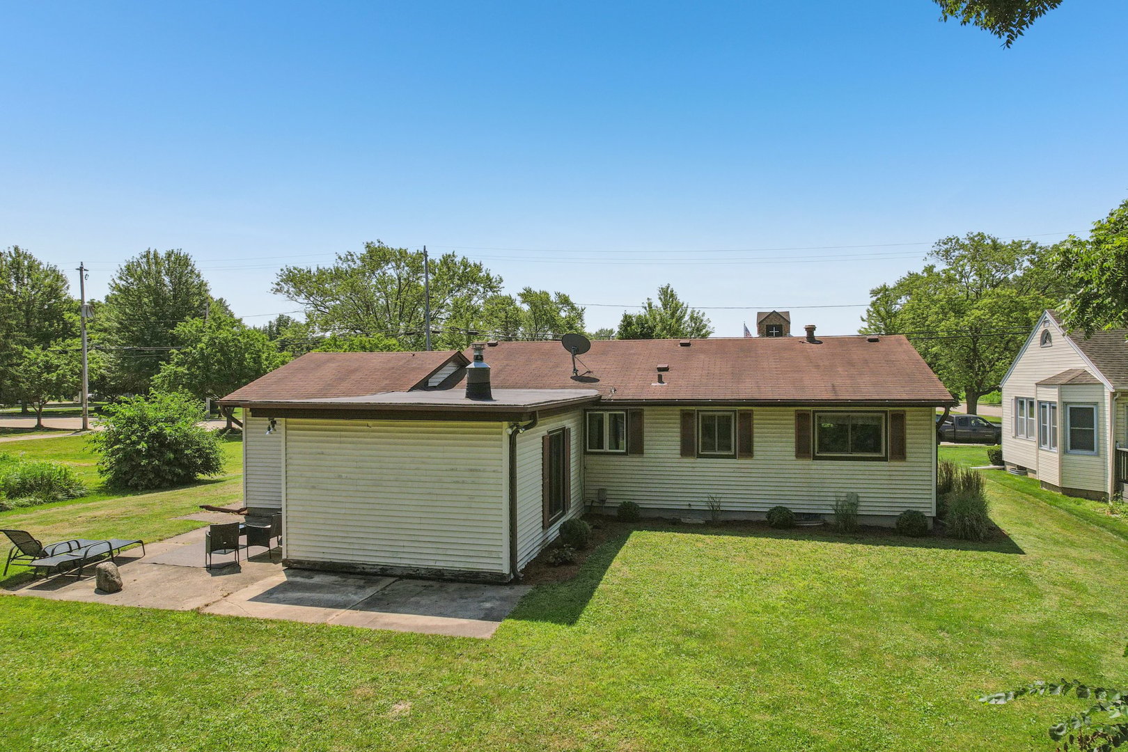 620 E Main Street, Waterford, WI 53185