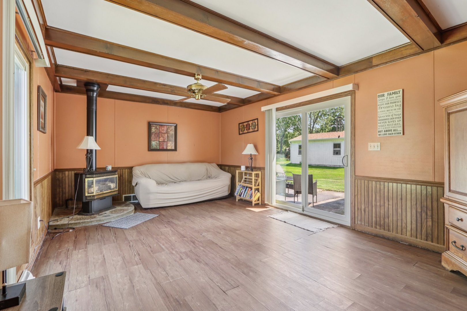 620 E Main Street, Waterford, WI 53185