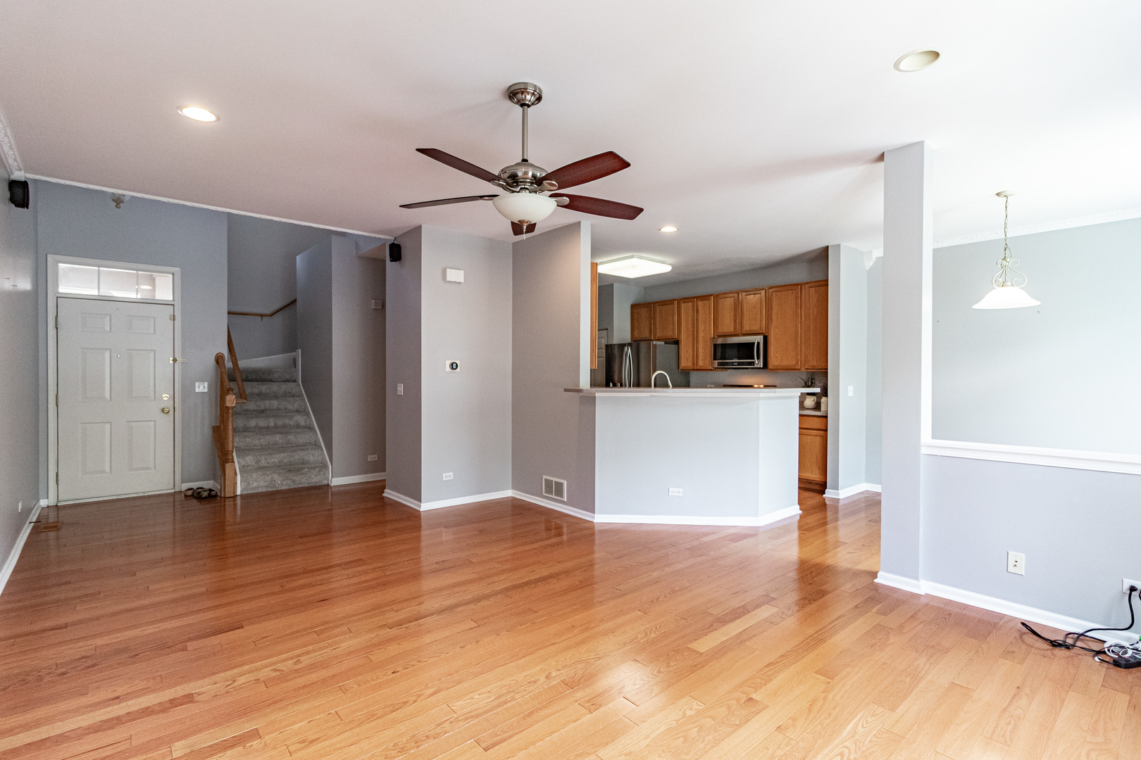 403 Shadow Creek Drive, Vernon Hills, IL 60061