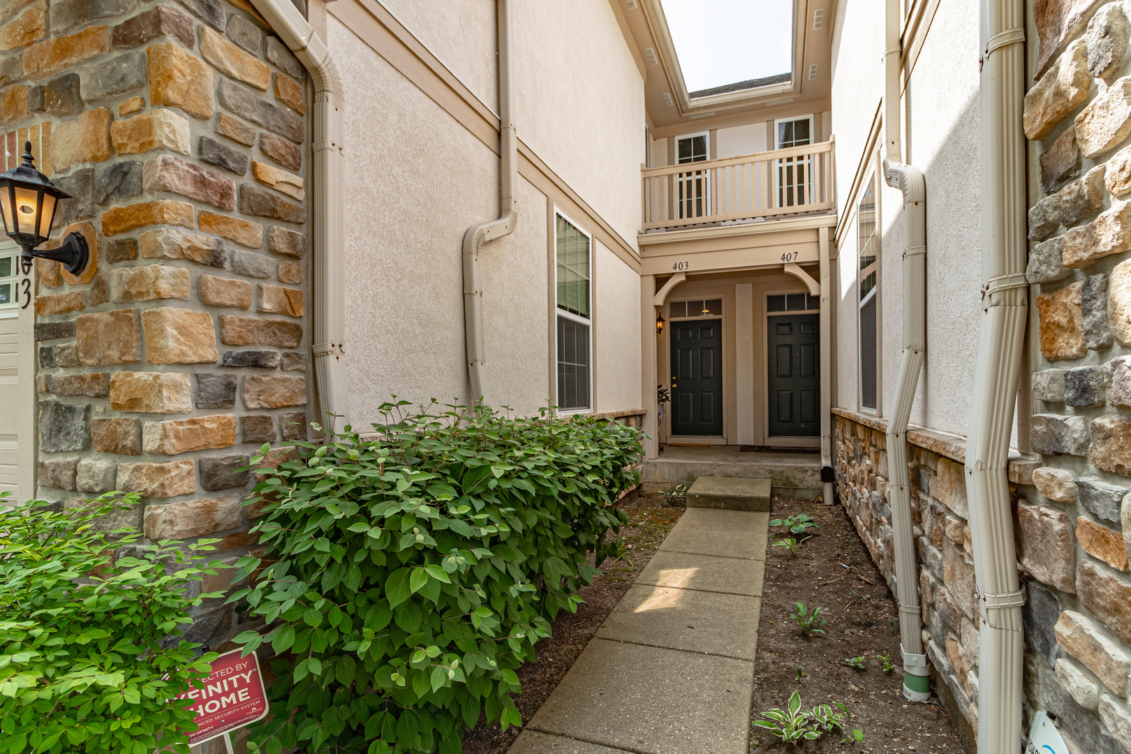403 Shadow Creek Drive, Vernon Hills, IL 60061