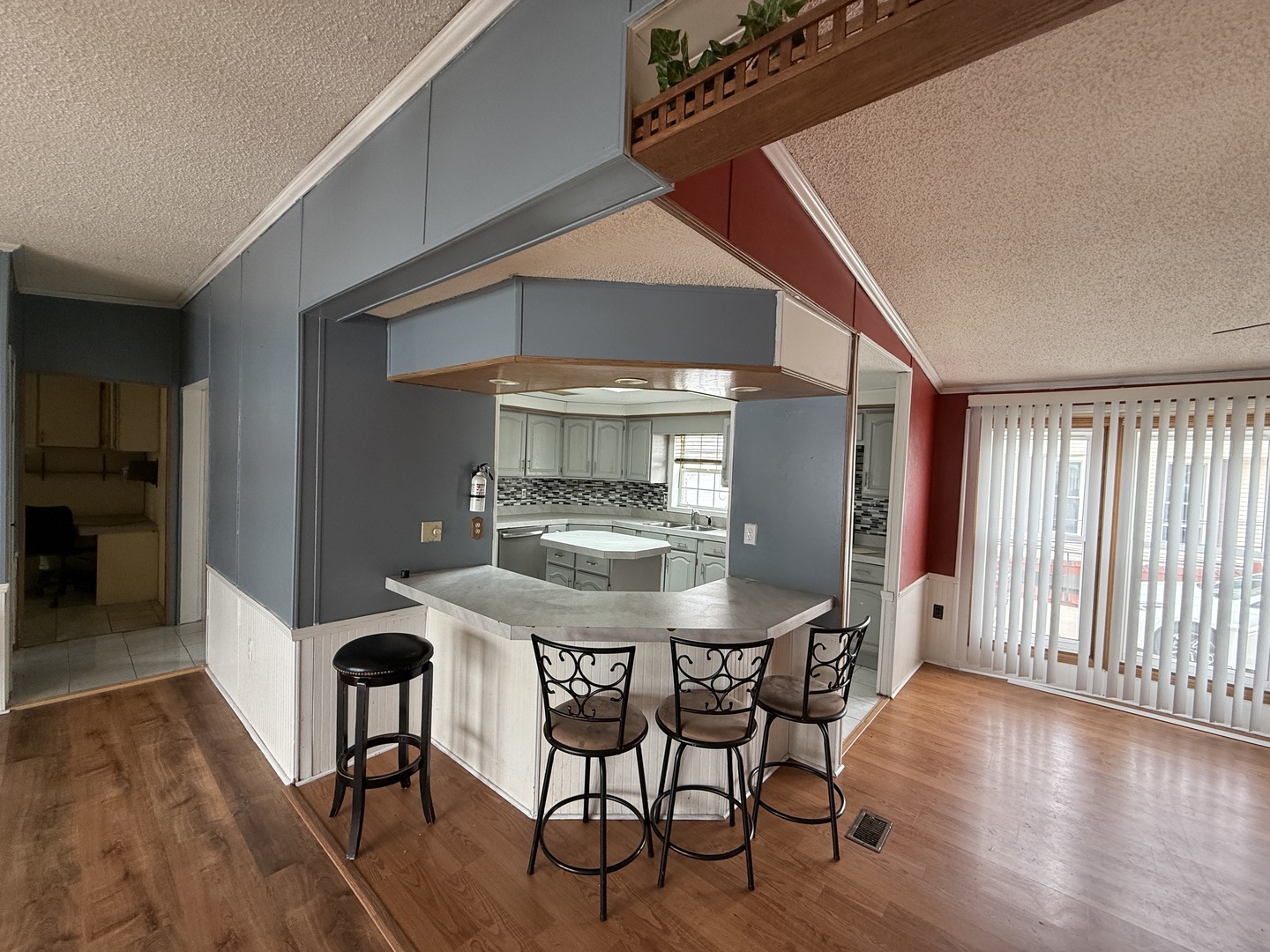 12 Drake Lane, Beecher, IL 60401