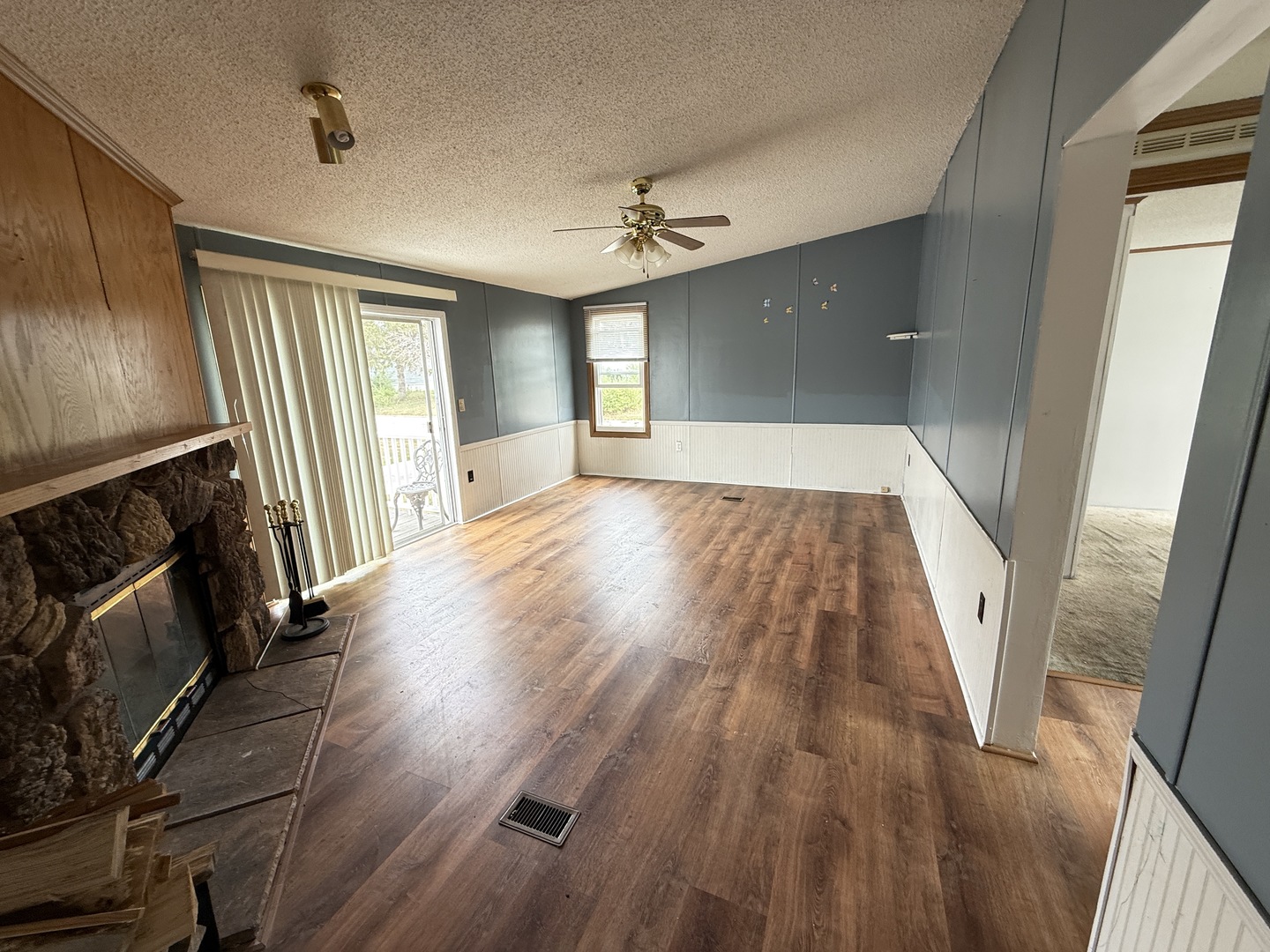 12 Drake Lane, Beecher, IL 60401