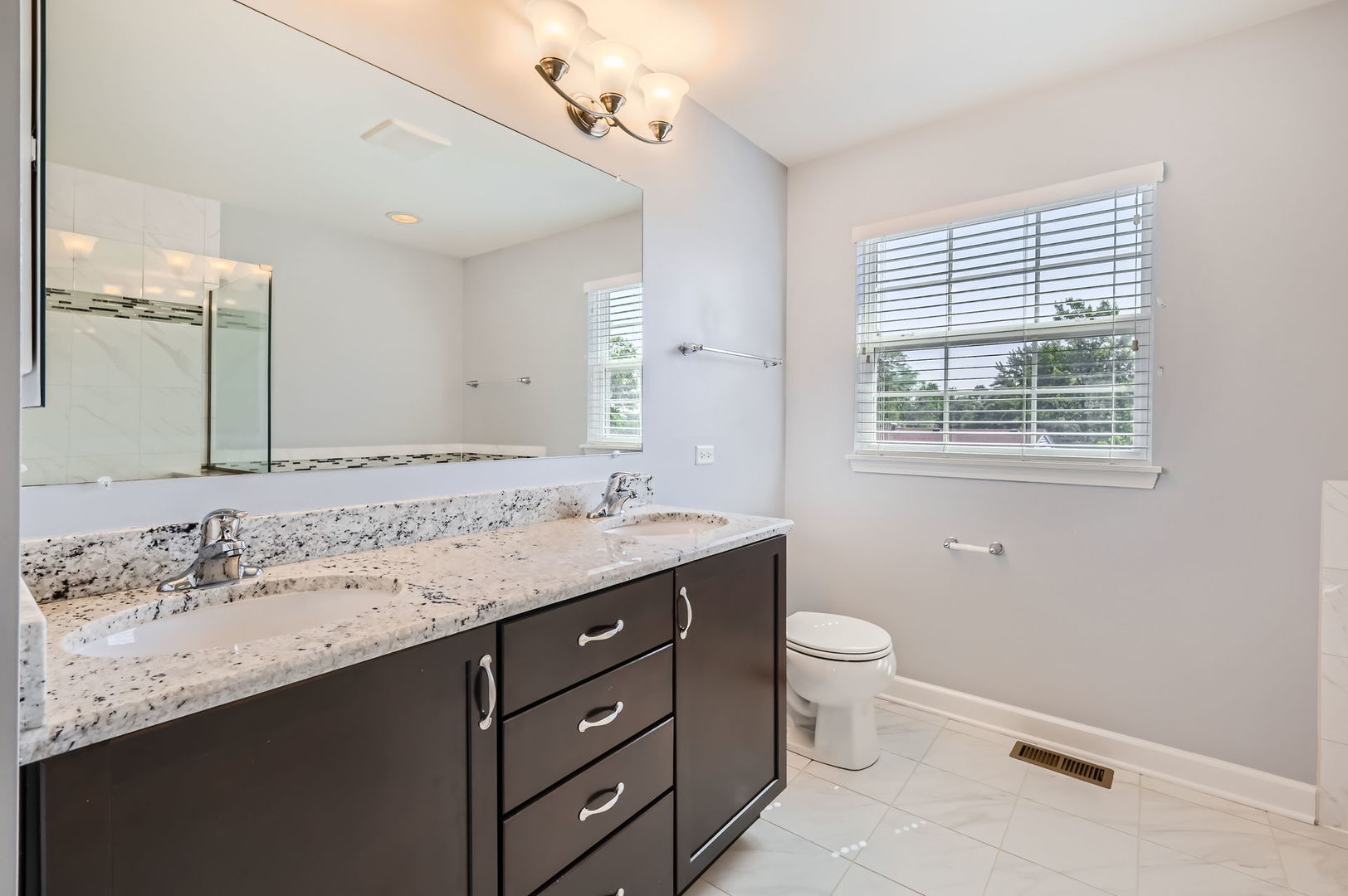 5160 Carriana Court, Hoffman Estates, IL 60010