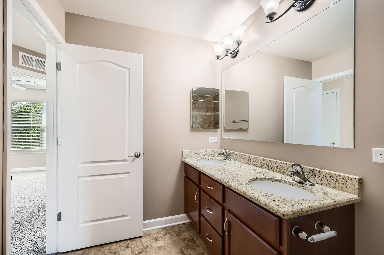 5160 Carriana Court, Hoffman Estates, IL 60010