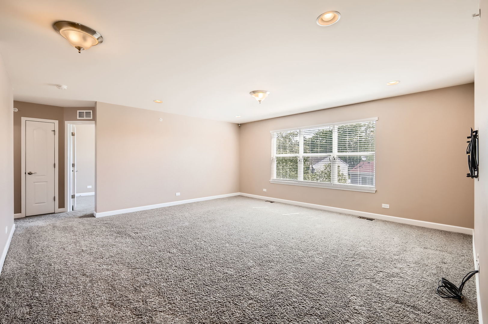 5160 Carriana Court, Hoffman Estates, IL 60010