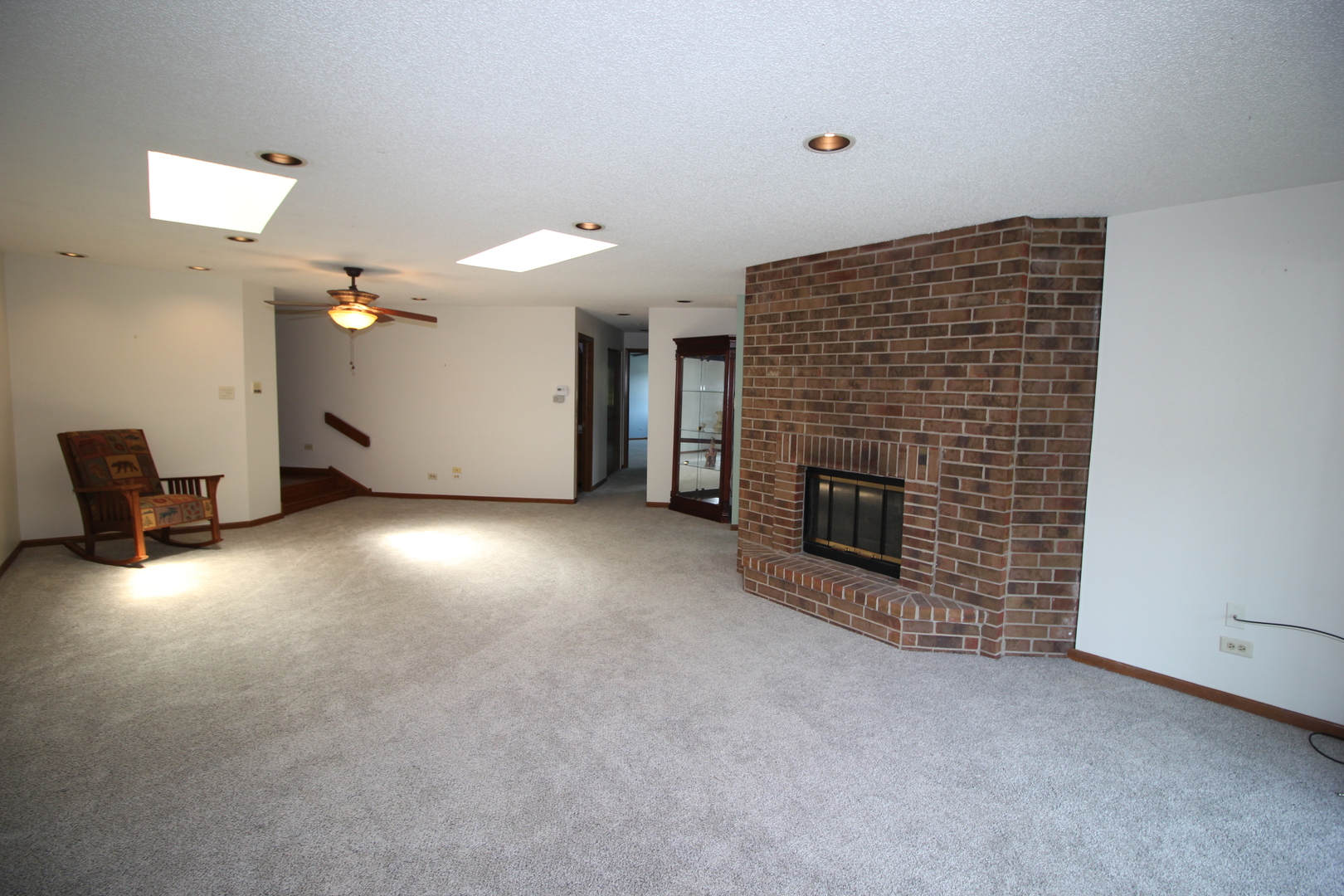 7853 W Oak Hills Court #2DR, Palos Heights, IL 60463