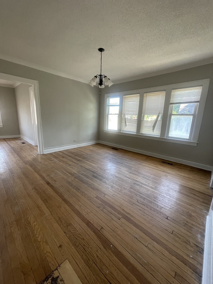 10056 S Indiana Avenue, Chicago, IL 60628