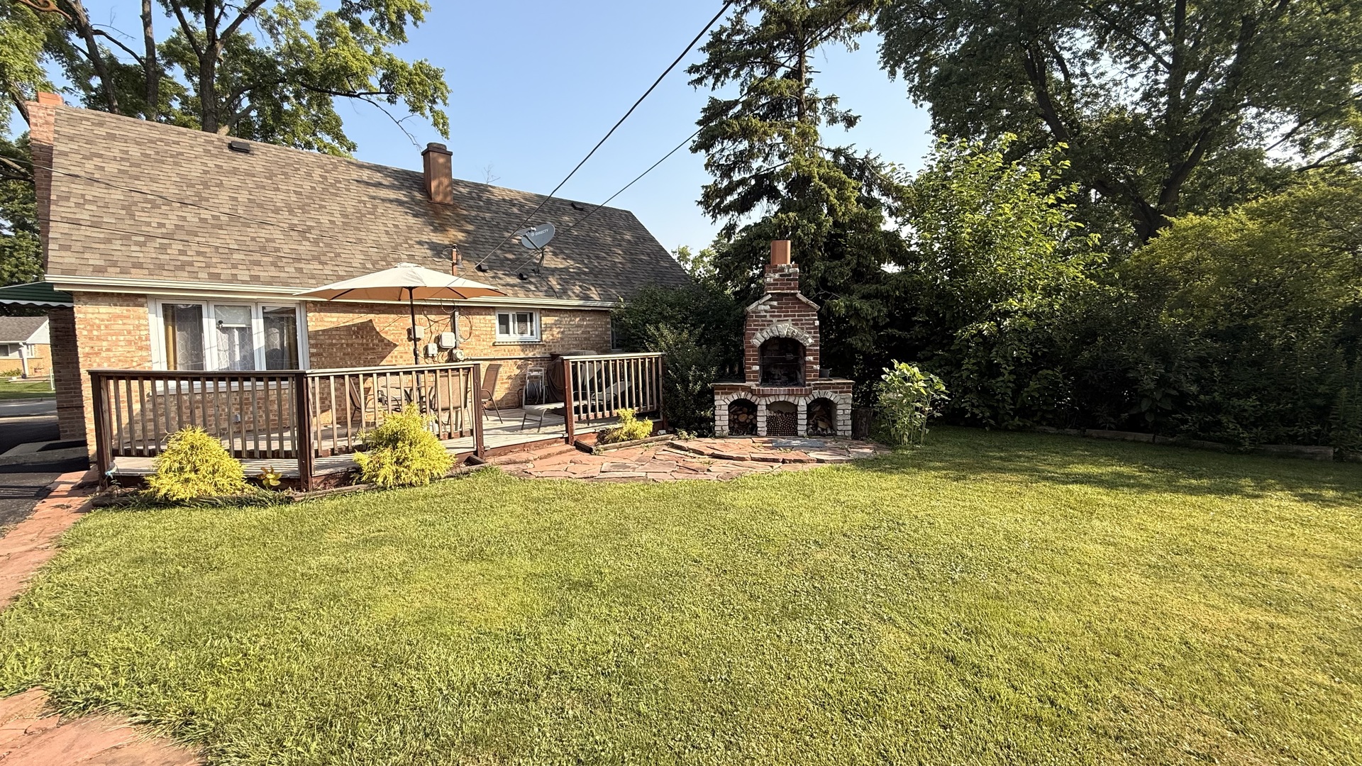 8937 Southfield Drive, Bridgeview, IL 60455