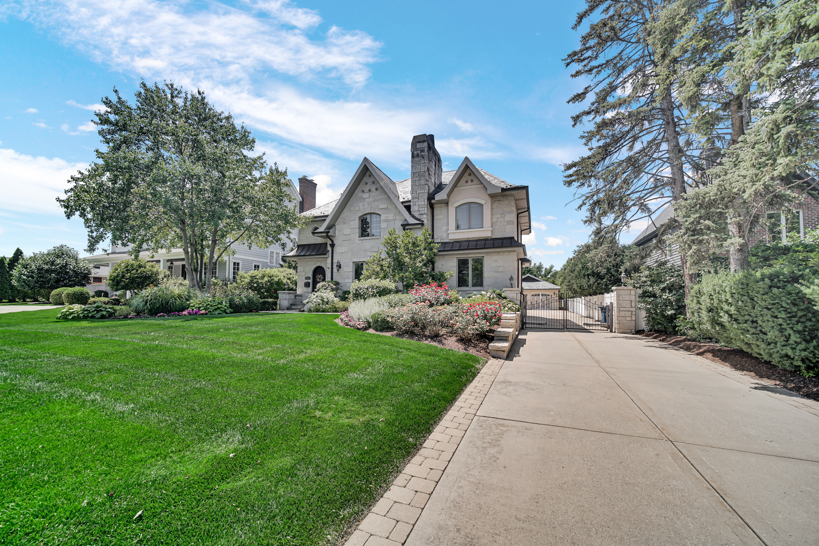 932 S Grant Street, Hinsdale, IL 60521