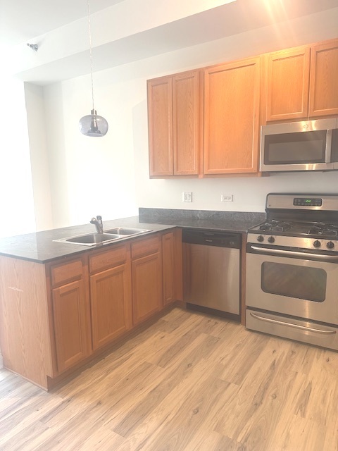8 W MONROE Street #1702, Chicago, IL 60603