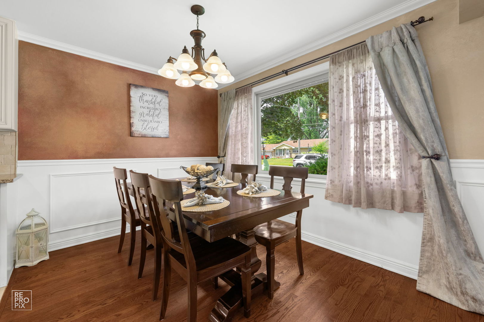 10909 s Neenah Avenue, Worth, IL 60482