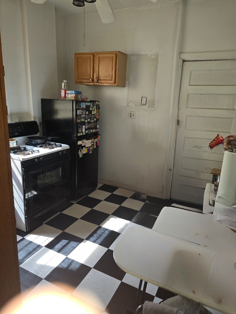 824 E Hyde Park Boulevard #1, Chicago, IL 60615