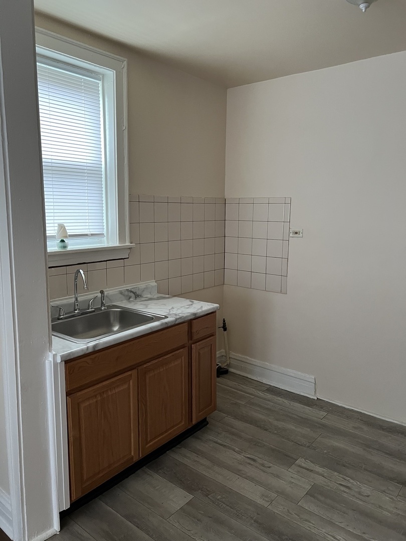 1335 W W 85th Street #1, Chicago, IL 60620
