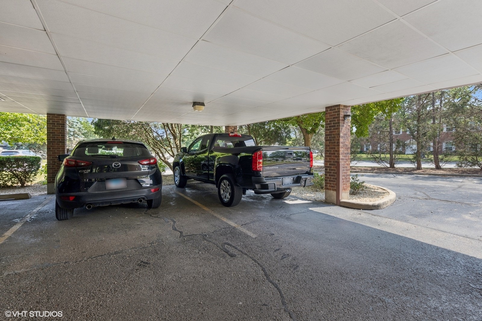6585 Main Street #401, Downers Grove, IL 60516