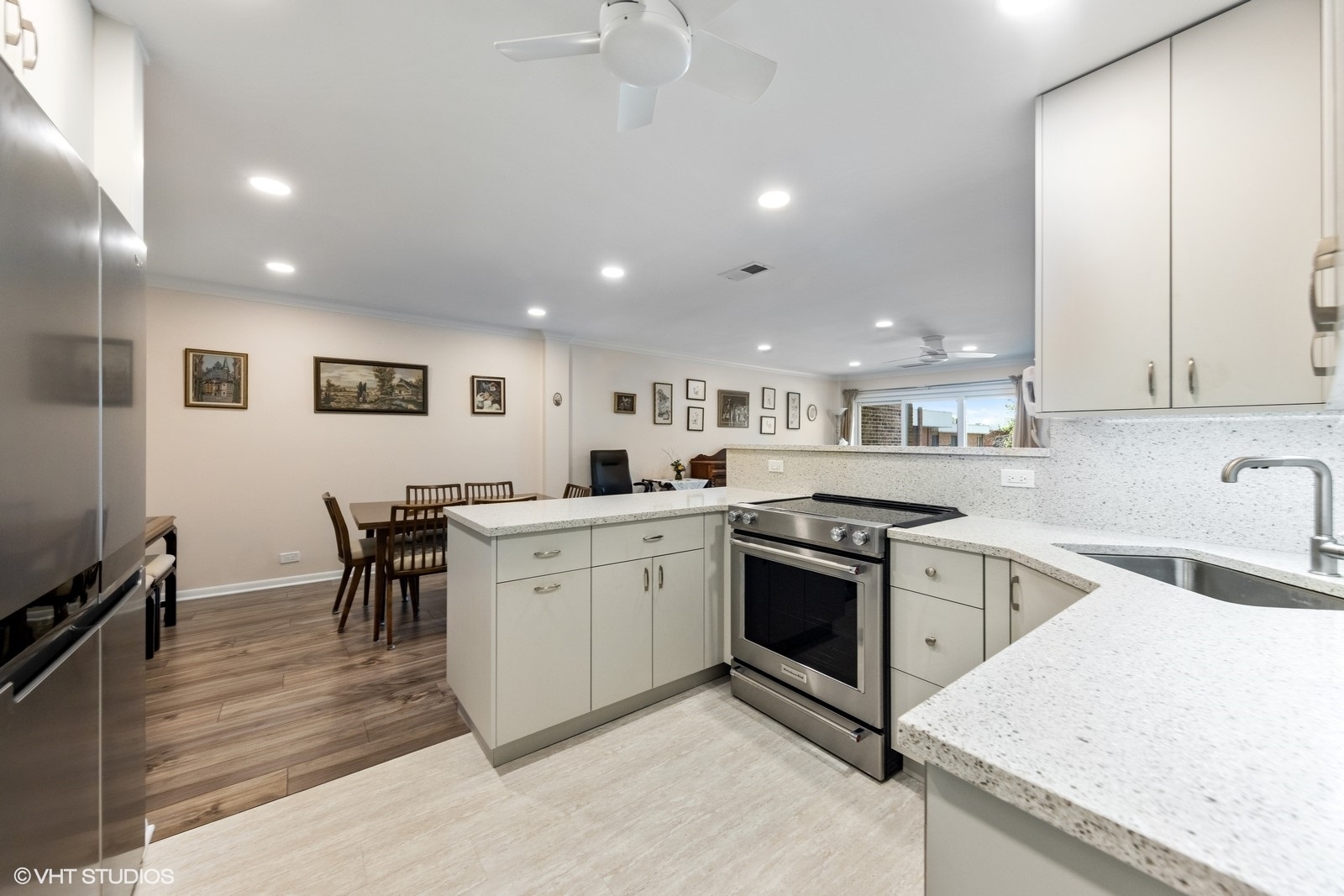 6585 Main Street #401, Downers Grove, IL 60516