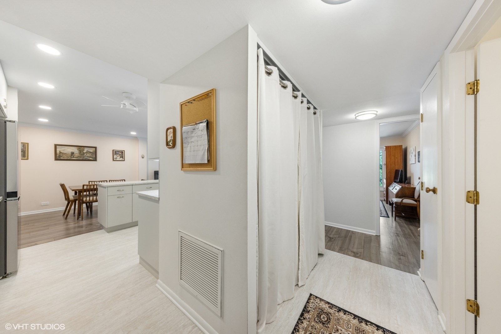 6585 Main Street #401, Downers Grove, IL 60516