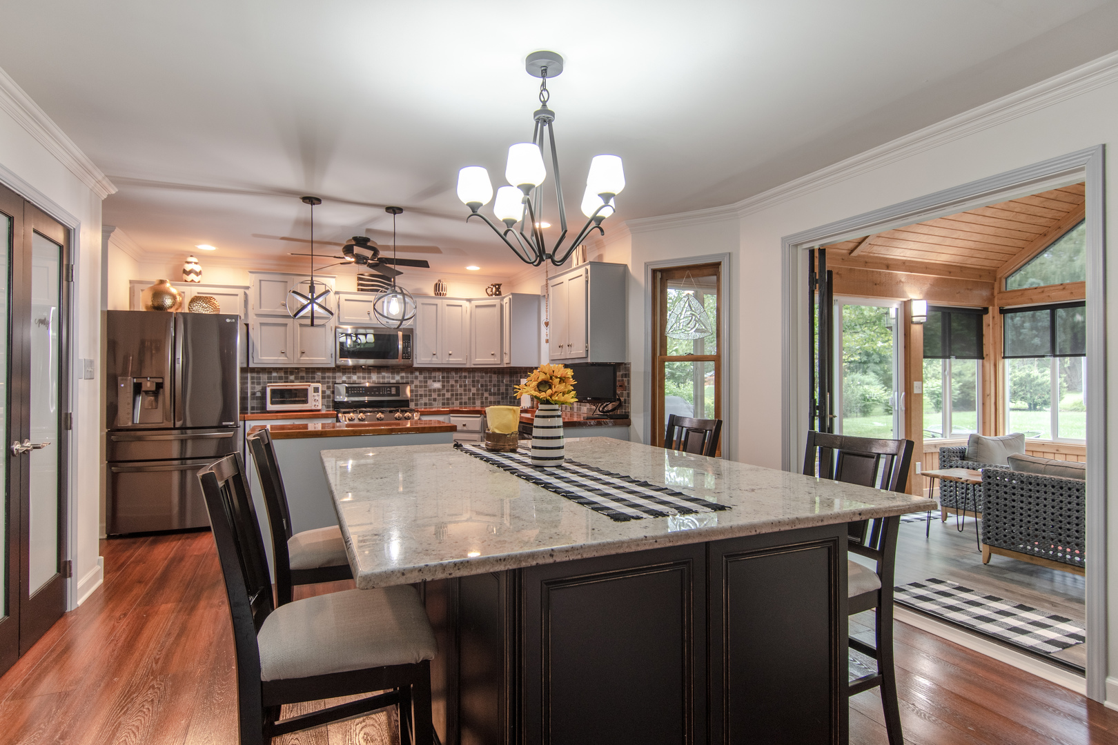 101 Fieldcrest Court, Minooka, IL 60447