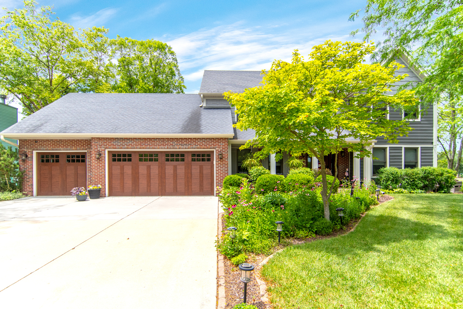 101 Fieldcrest Court, Minooka, IL 60447