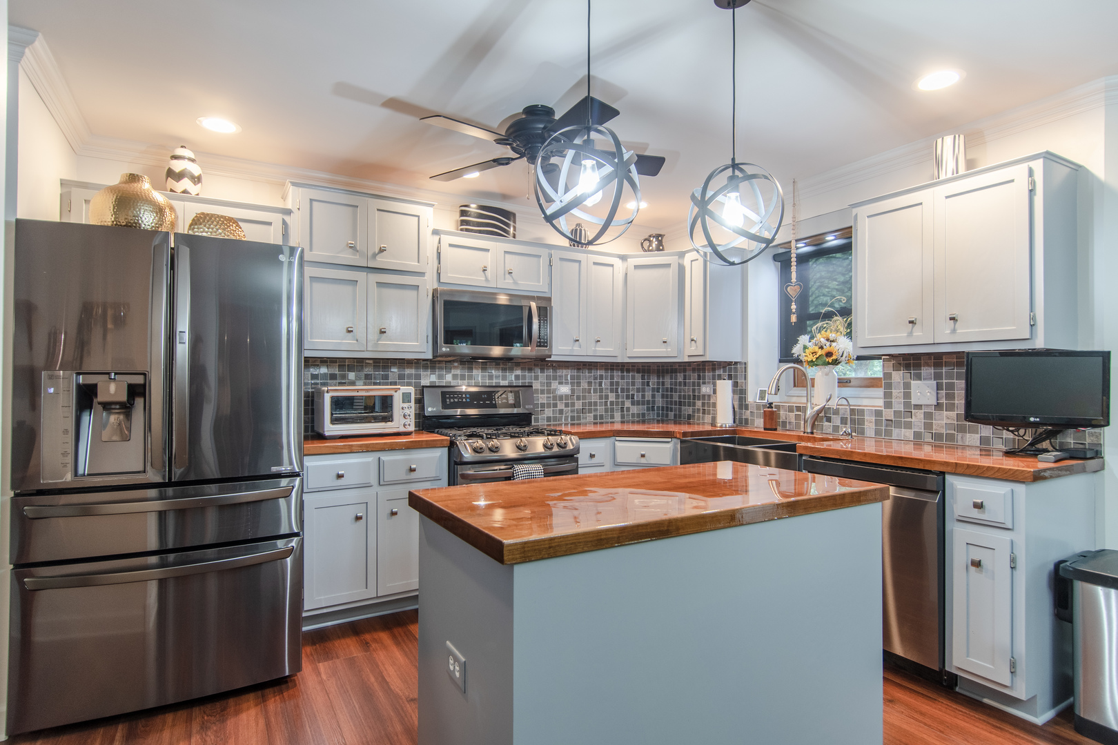 101 Fieldcrest Court, Minooka, IL 60447