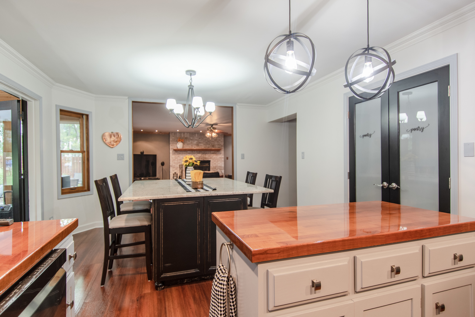 101 Fieldcrest Court, Minooka, IL 60447