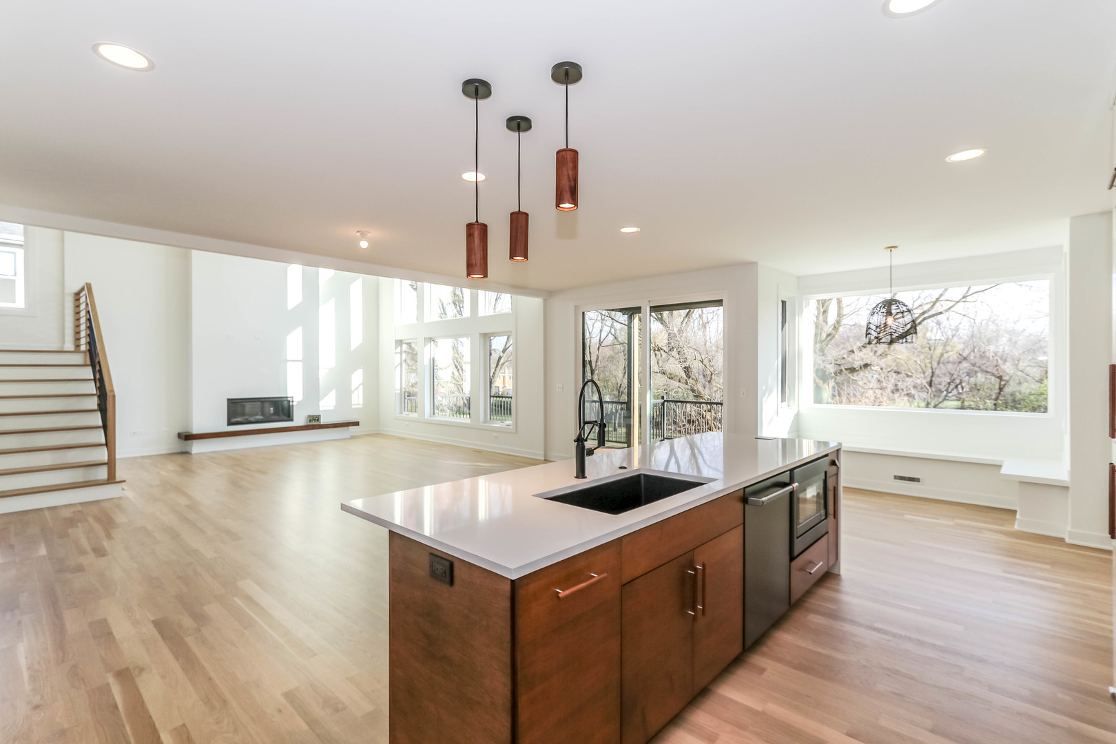 27W151 48th Street, Naperville, IL 60540