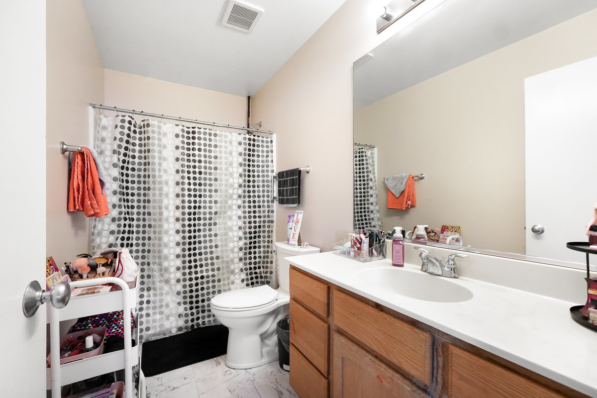 1756 Waters Edge Drive, Minooka, IL 60447
