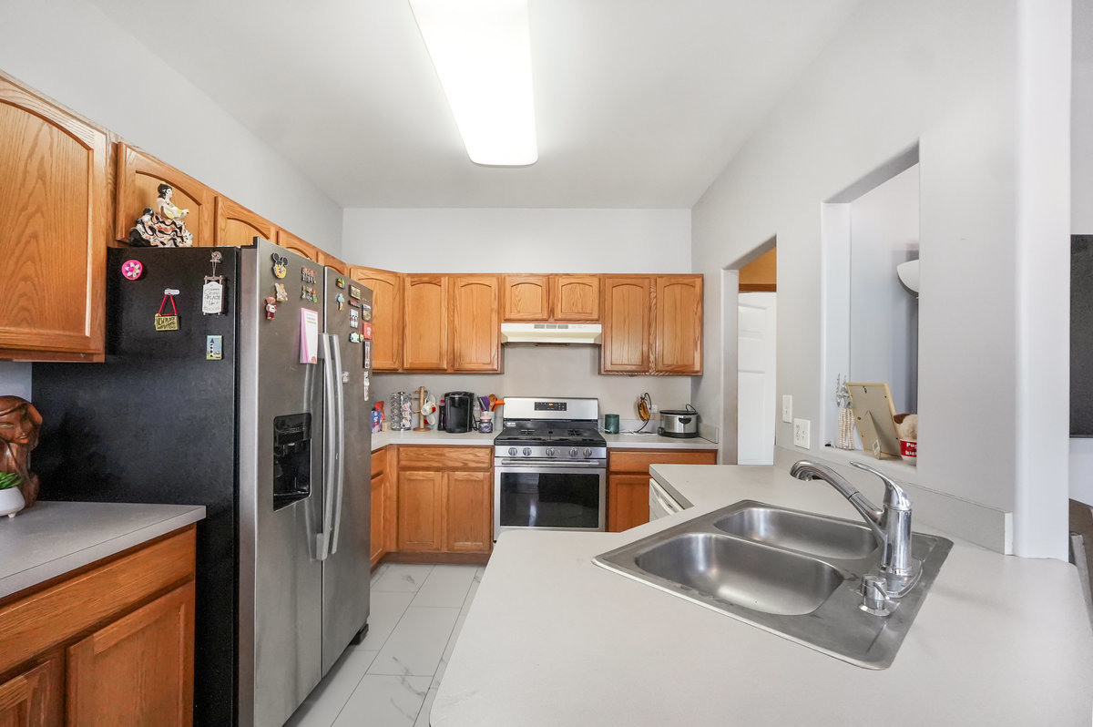1756 Waters Edge Drive, Minooka, IL 60447