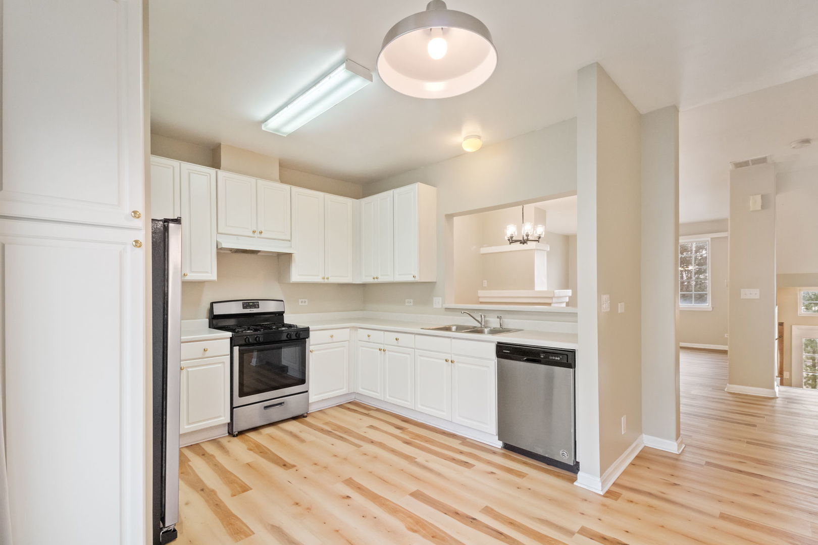 3499 Ravinia Circle, Aurora, IL 60504