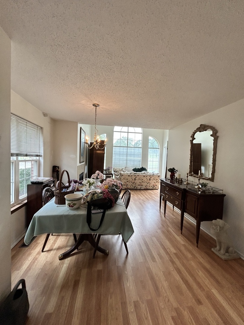952 W Happfield Drive #2828, Arlington Heights, IL 60004