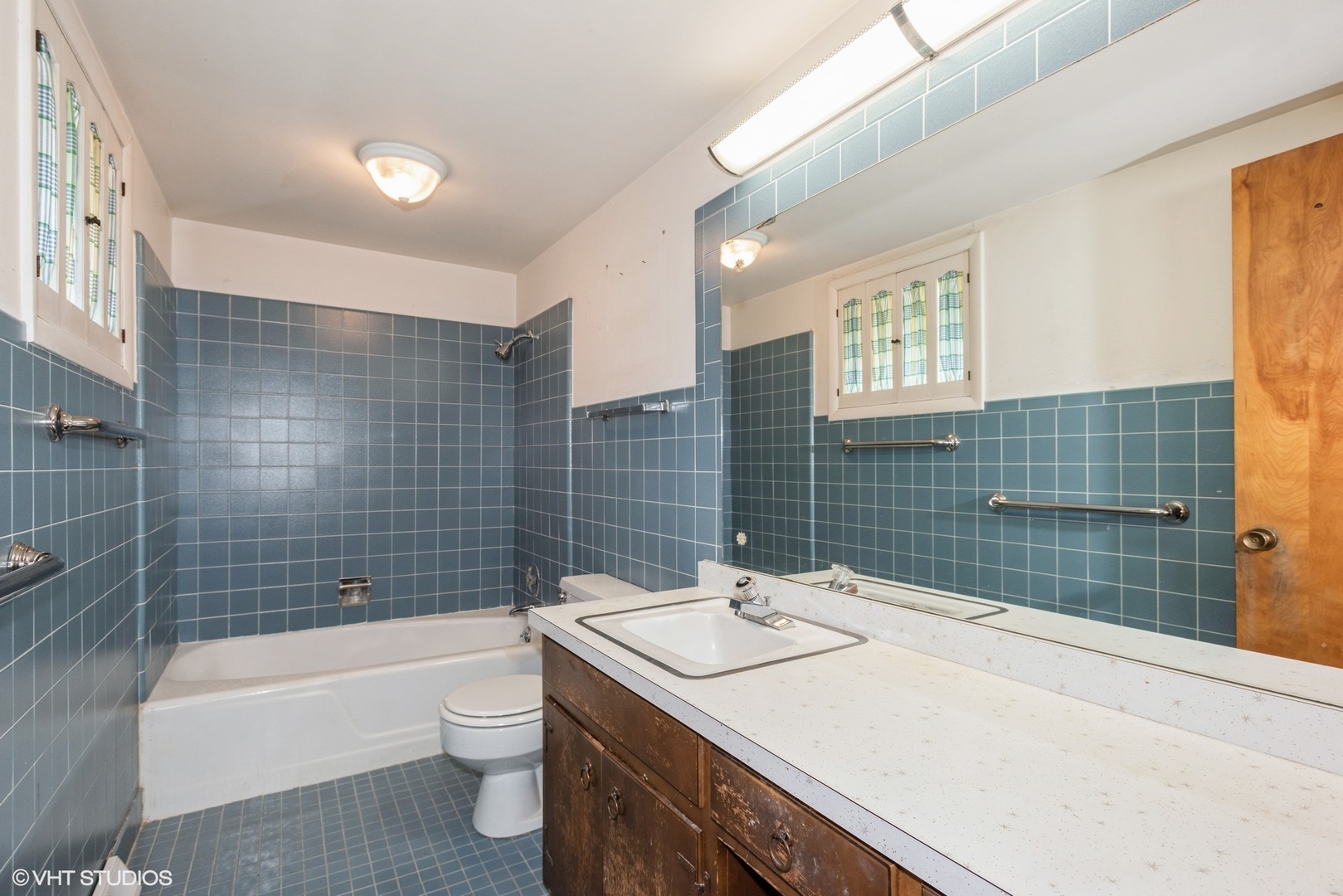 461 W Grantley Avenue, Elmhurst, IL 60126