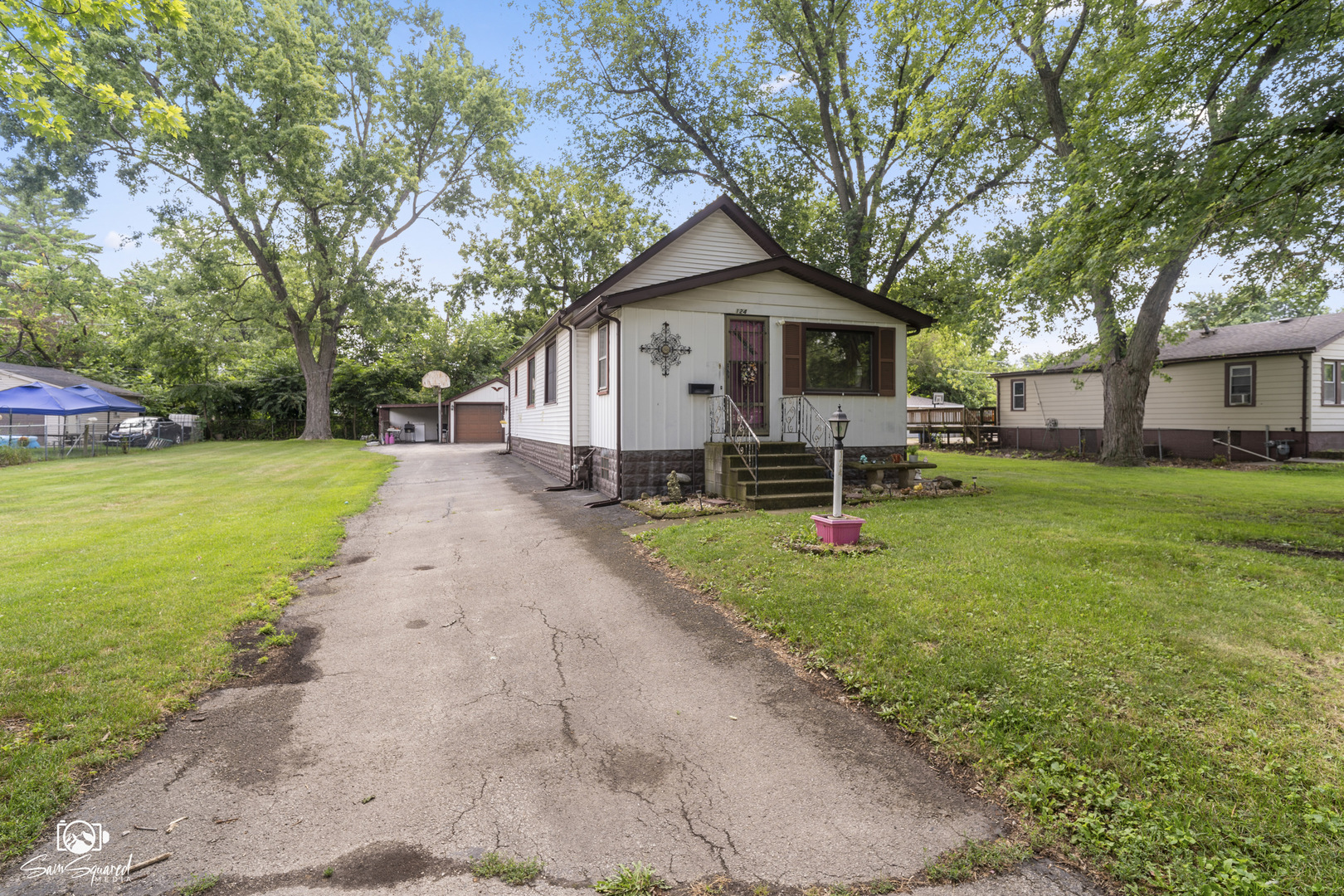 124 SW Circle Drive, Joliet, IL 60433