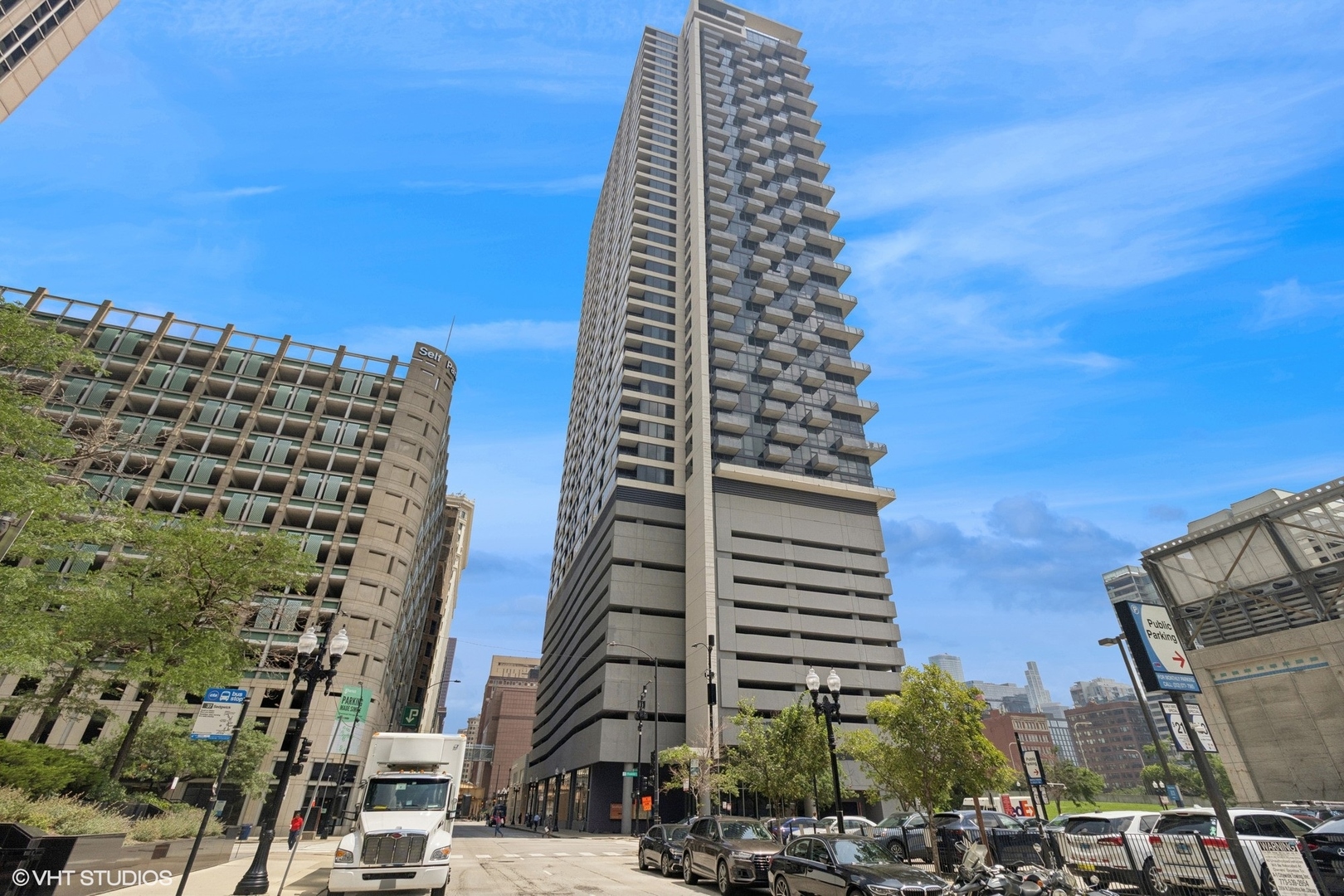 235 W Van Buren Street #4315, Chicago, IL 60607