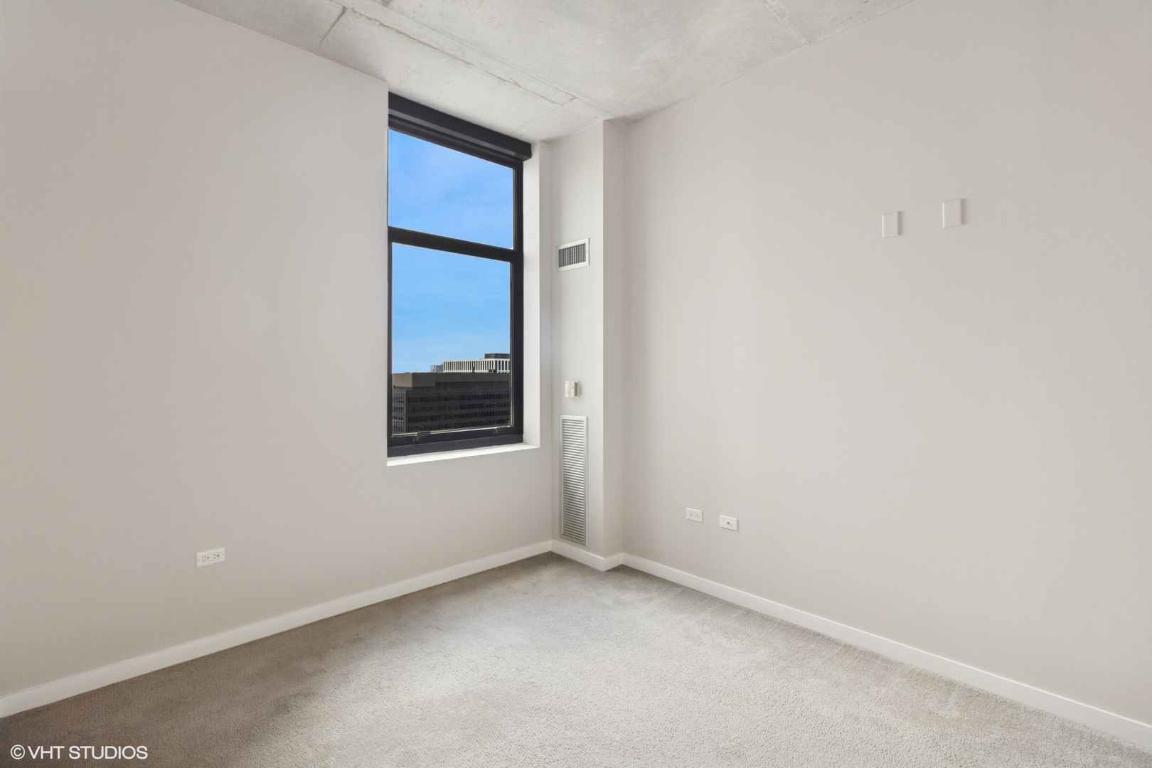 235 W Van Buren Street #4315, Chicago, IL 60607