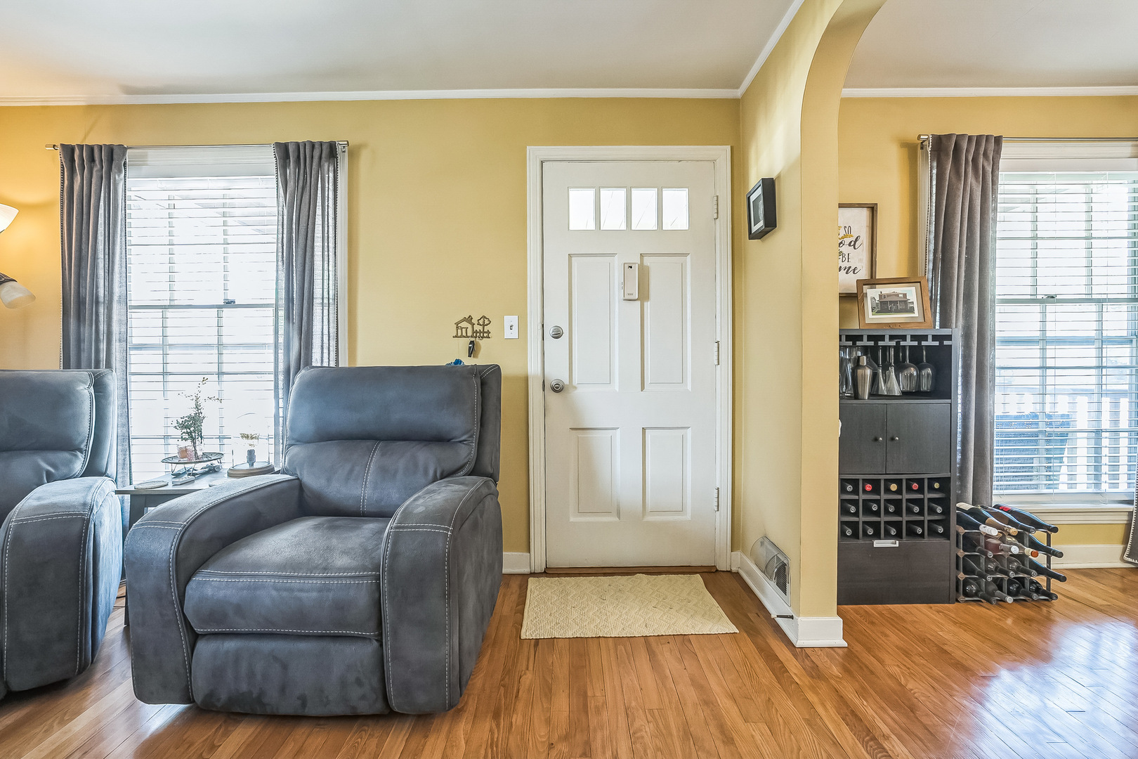7805 W Farragut Avenue, Chicago, IL 60656