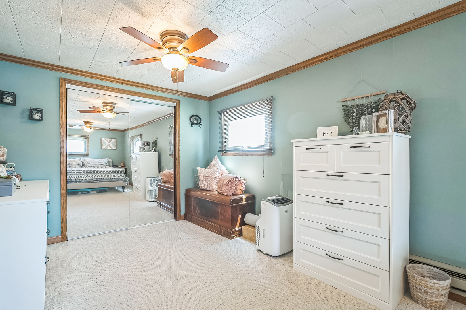 7805 W Farragut Avenue, Chicago, IL 60656