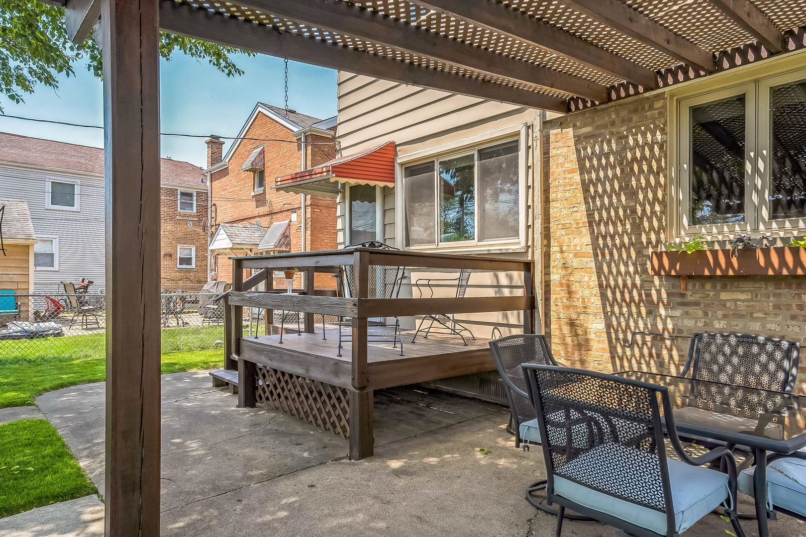 7805 W Farragut Avenue, Chicago, IL 60656