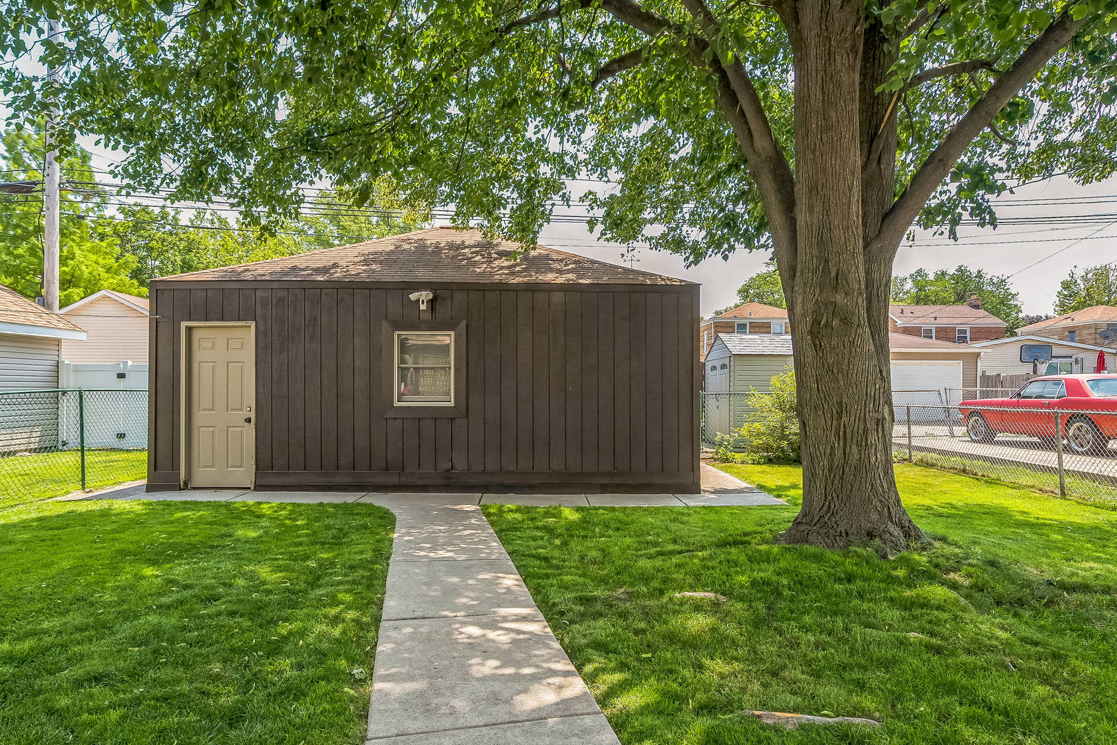 7805 W Farragut Avenue, Chicago, IL 60656