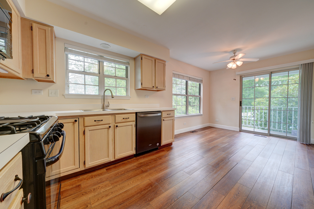 477 grosse pointe Circle #3-6, Vernon Hills, IL 60061