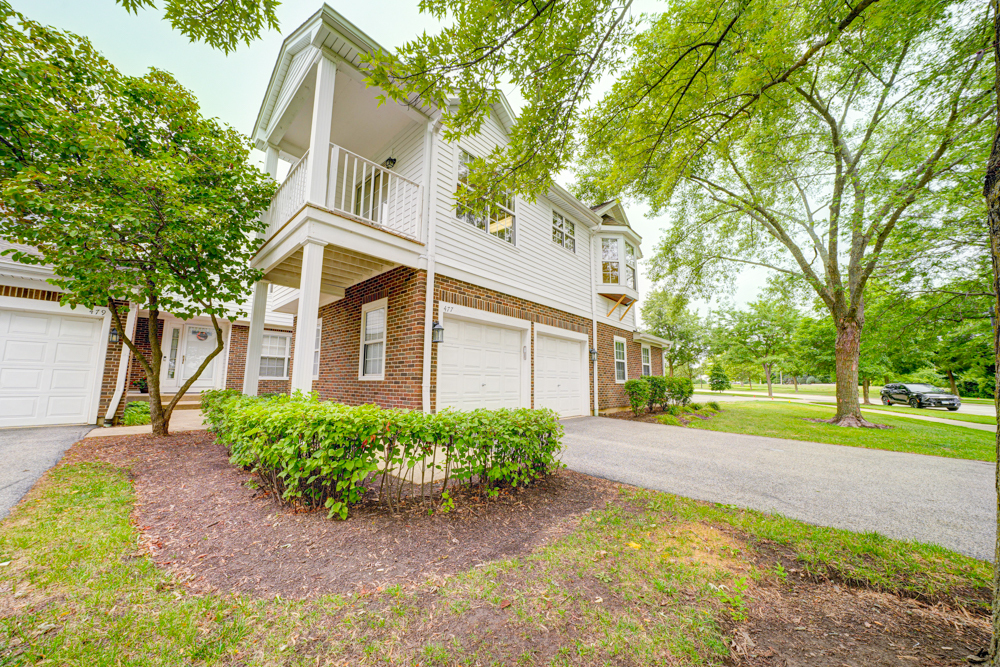 477 grosse pointe Circle #3-6, Vernon Hills, IL 60061