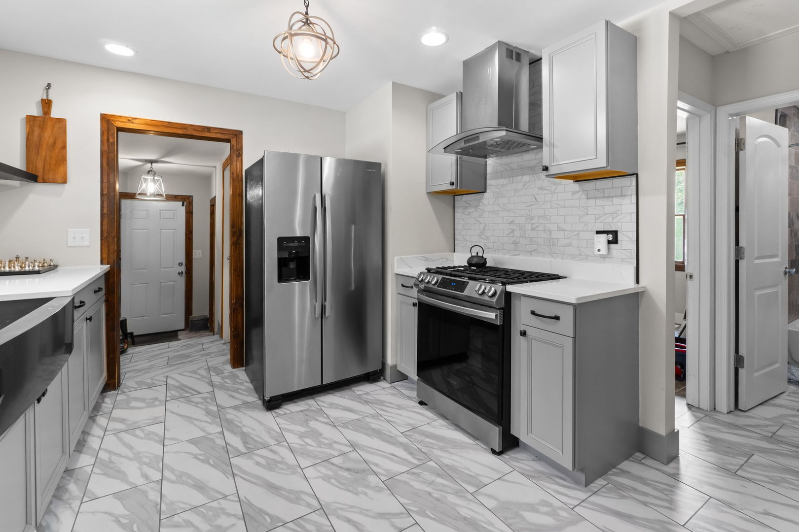 21203 S 93rd Avenue, Frankfort, IL 60423