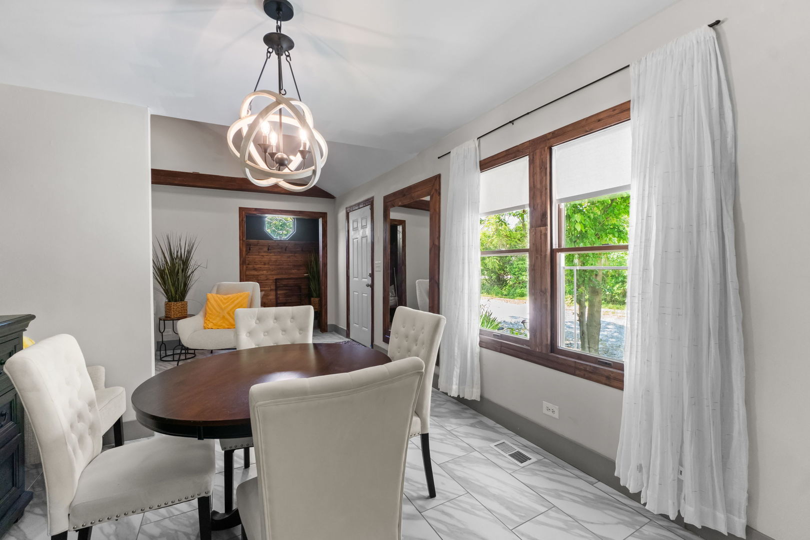 21203 S 93rd Avenue, Frankfort, IL 60423