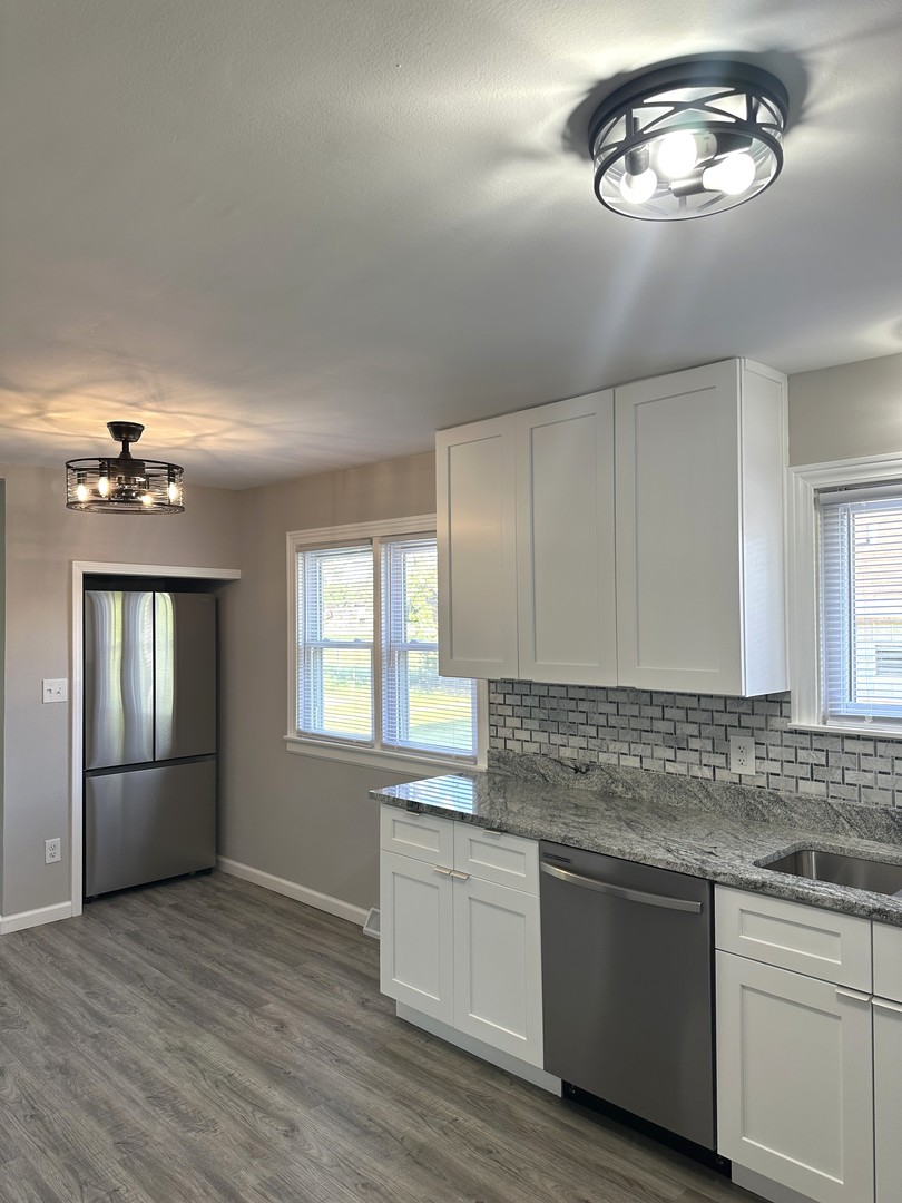 956 Greenbay Avenue, Calumet City, IL 60409
