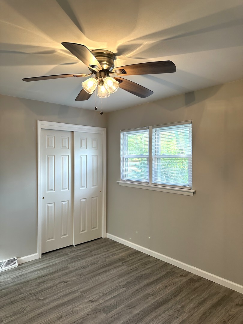 956 Greenbay Avenue, Calumet City, IL 60409