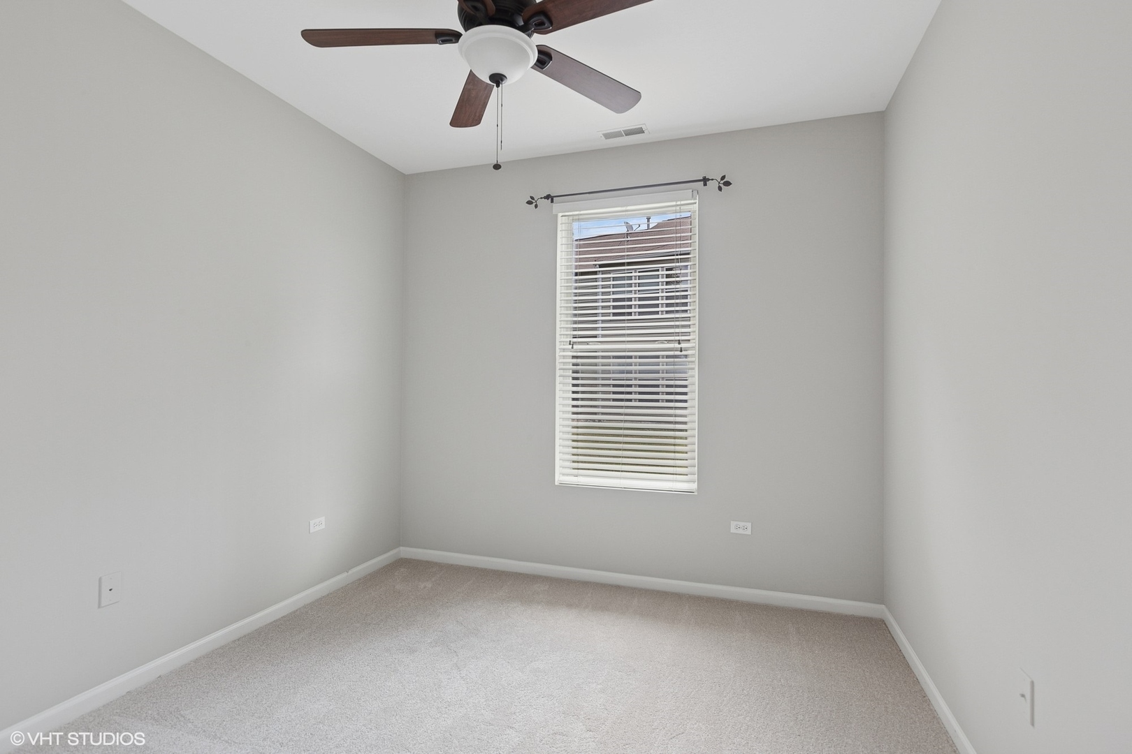 3148 Ollerton Avenue #3148, Aurora, IL 60502