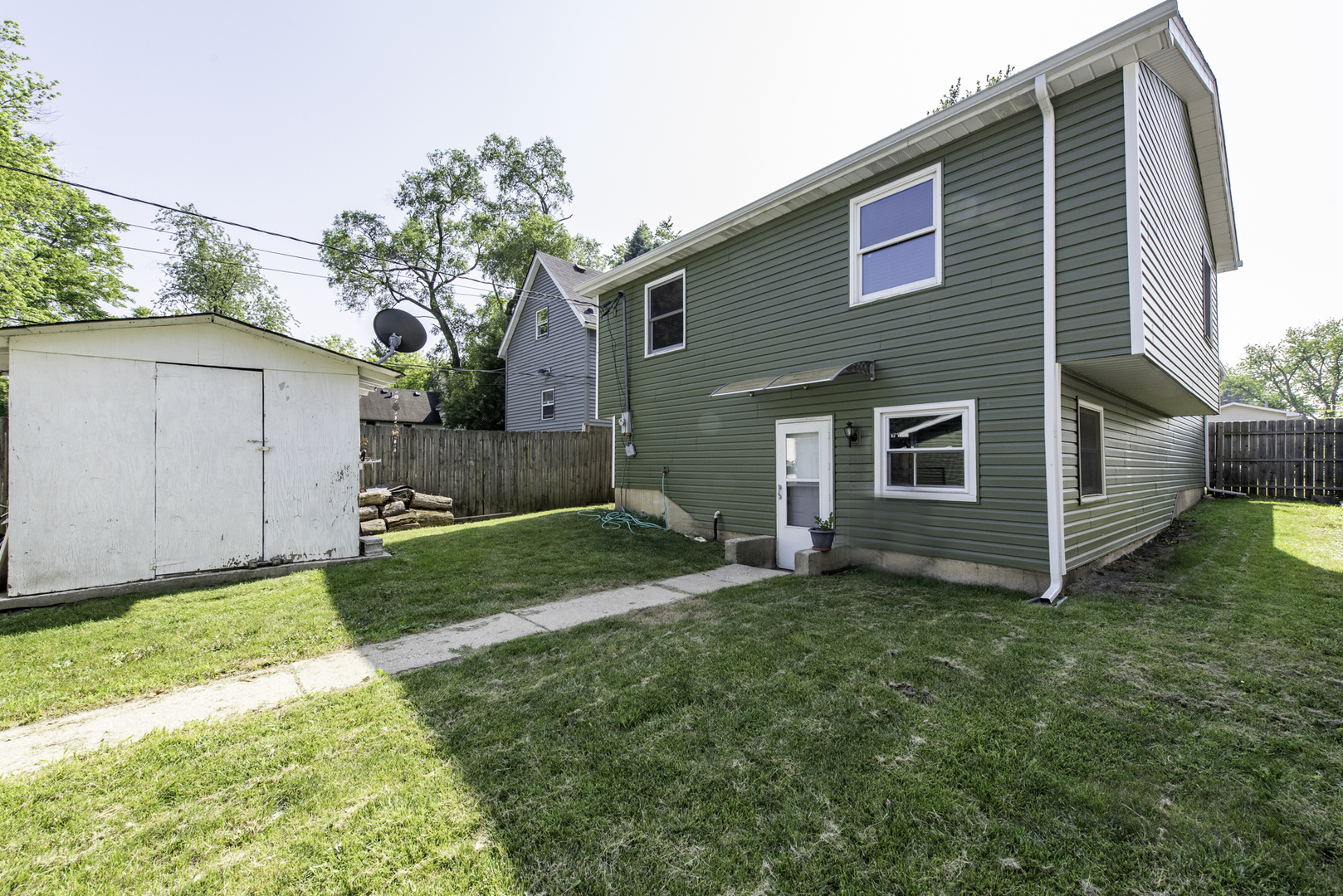 3009 Gilboa Avenue, Zion, IL 60099