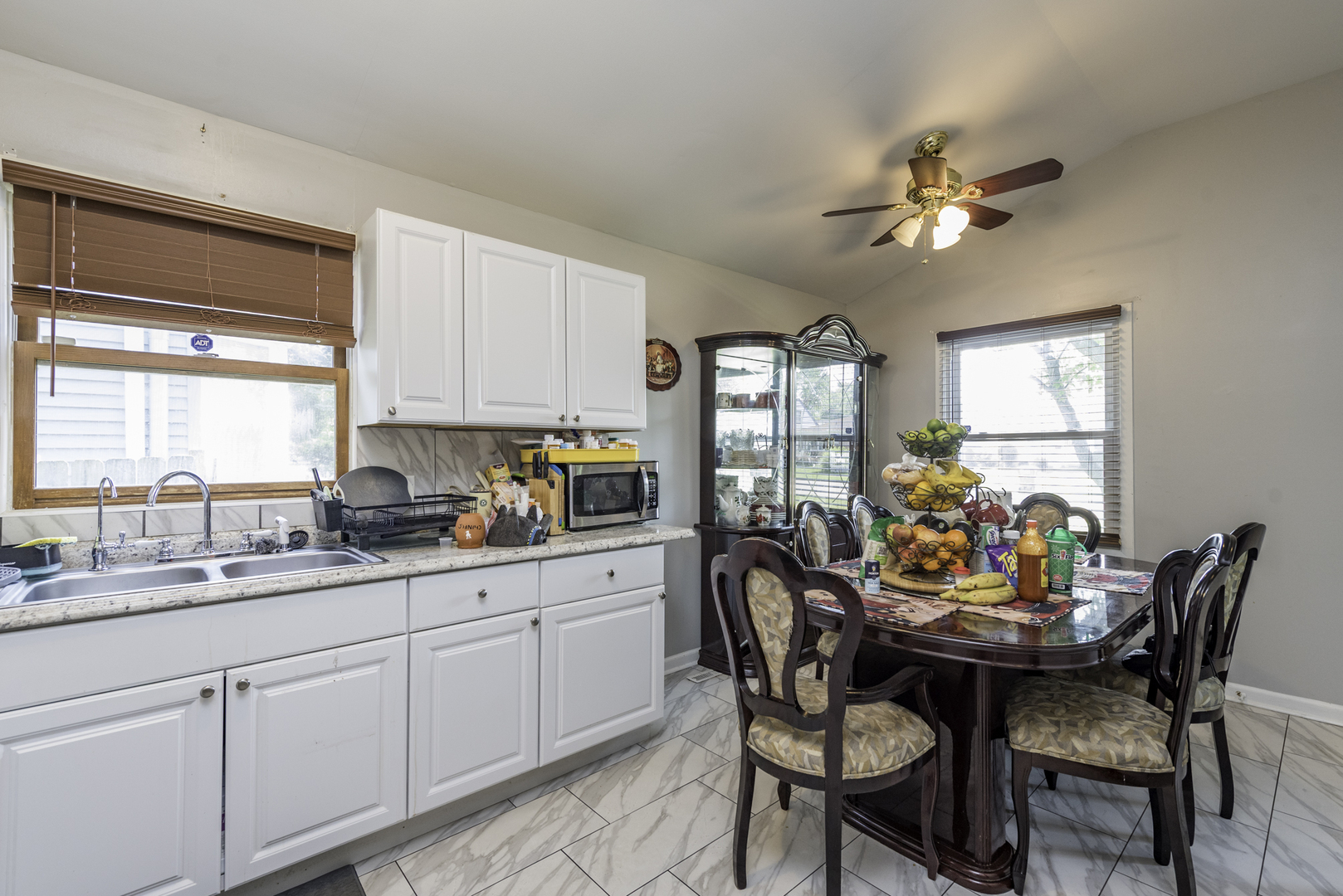 3009 Gilboa Avenue, Zion, IL 60099