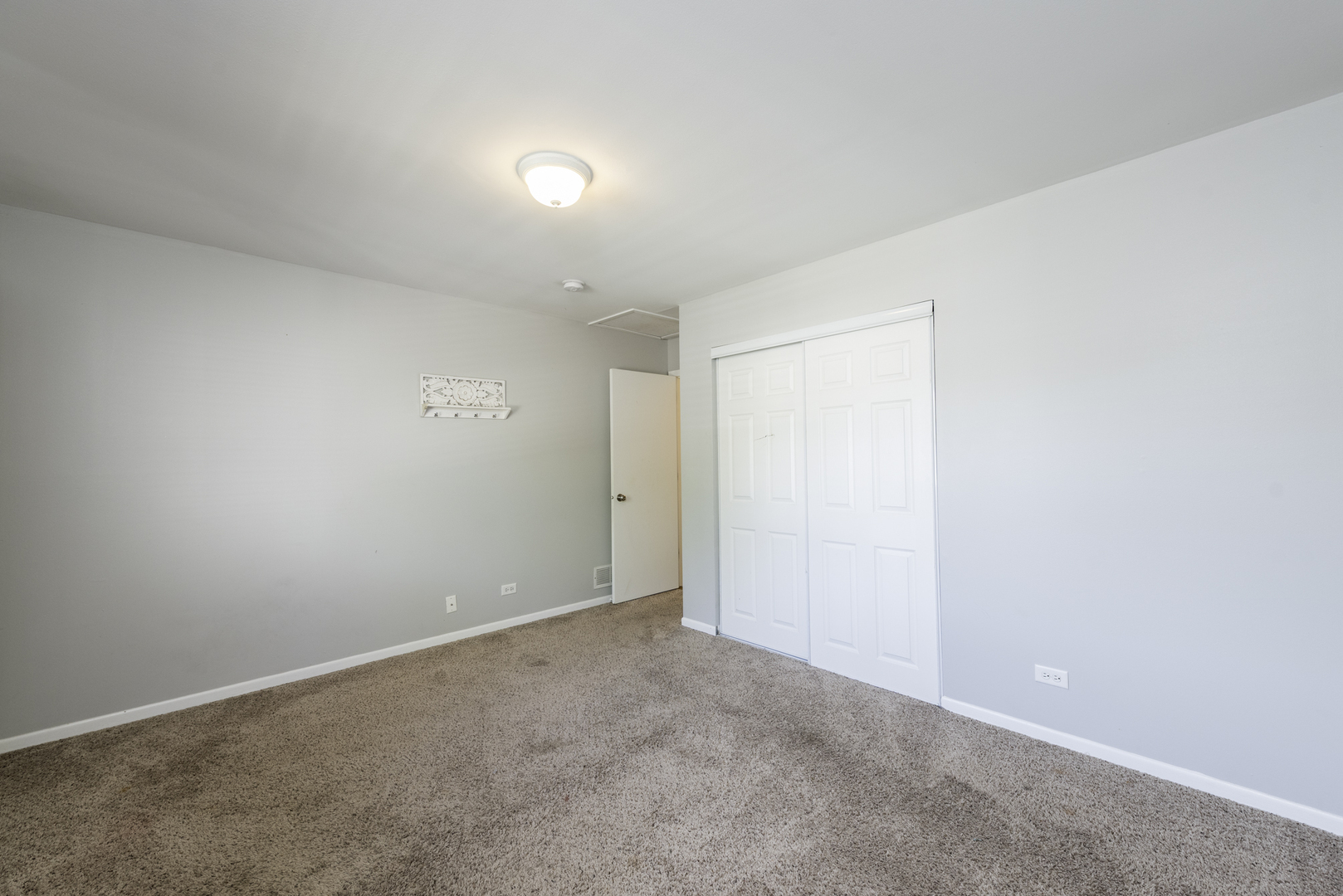 3009 Gilboa Avenue, Zion, IL 60099